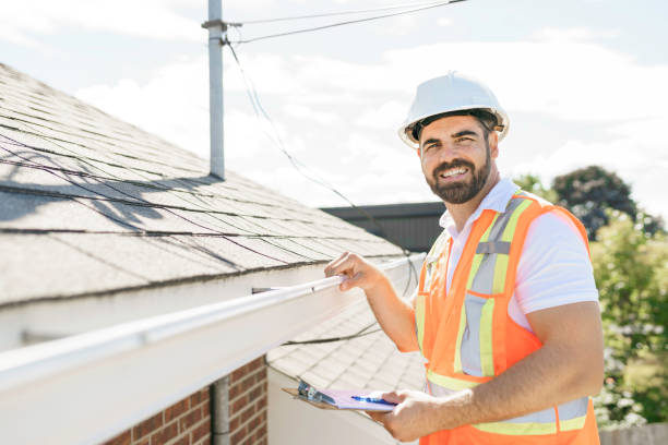 Best Roof Gutter Cleaning  in Bluffton, IN